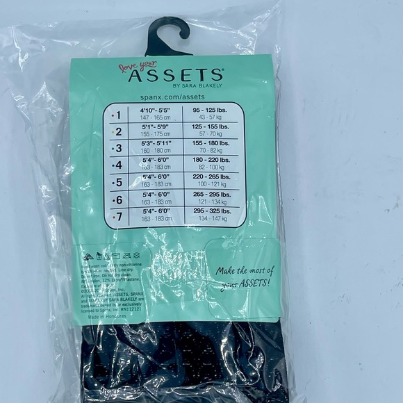 New Loving By Assets by Sara Beckley Shaping BlackTights Size 4 (180-220) - Picture 3 of 8